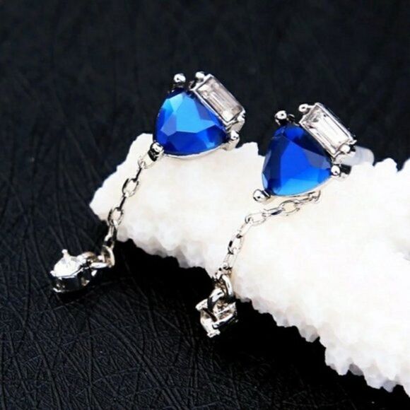 Blue Resin Rhinestone Crystal Vintage Silver Drop Dangle Statement Earrings - Picture 6 of 9